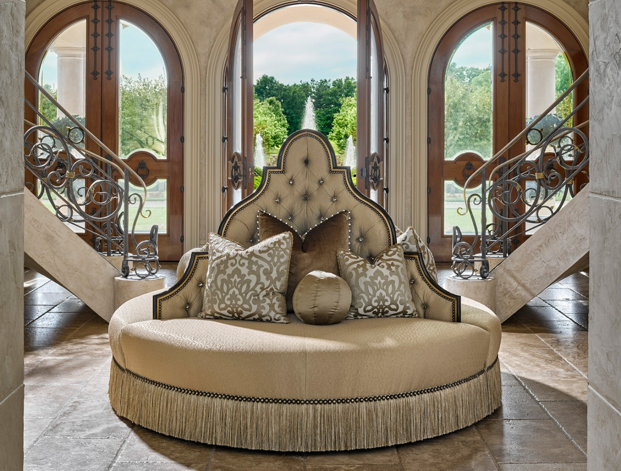 oasis_round_sofa-1280x0.jpg